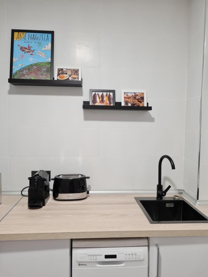 Ayuntamiento Parking Gratis. Auto Check-In. Apartment Bilbao Ngoại thất bức ảnh